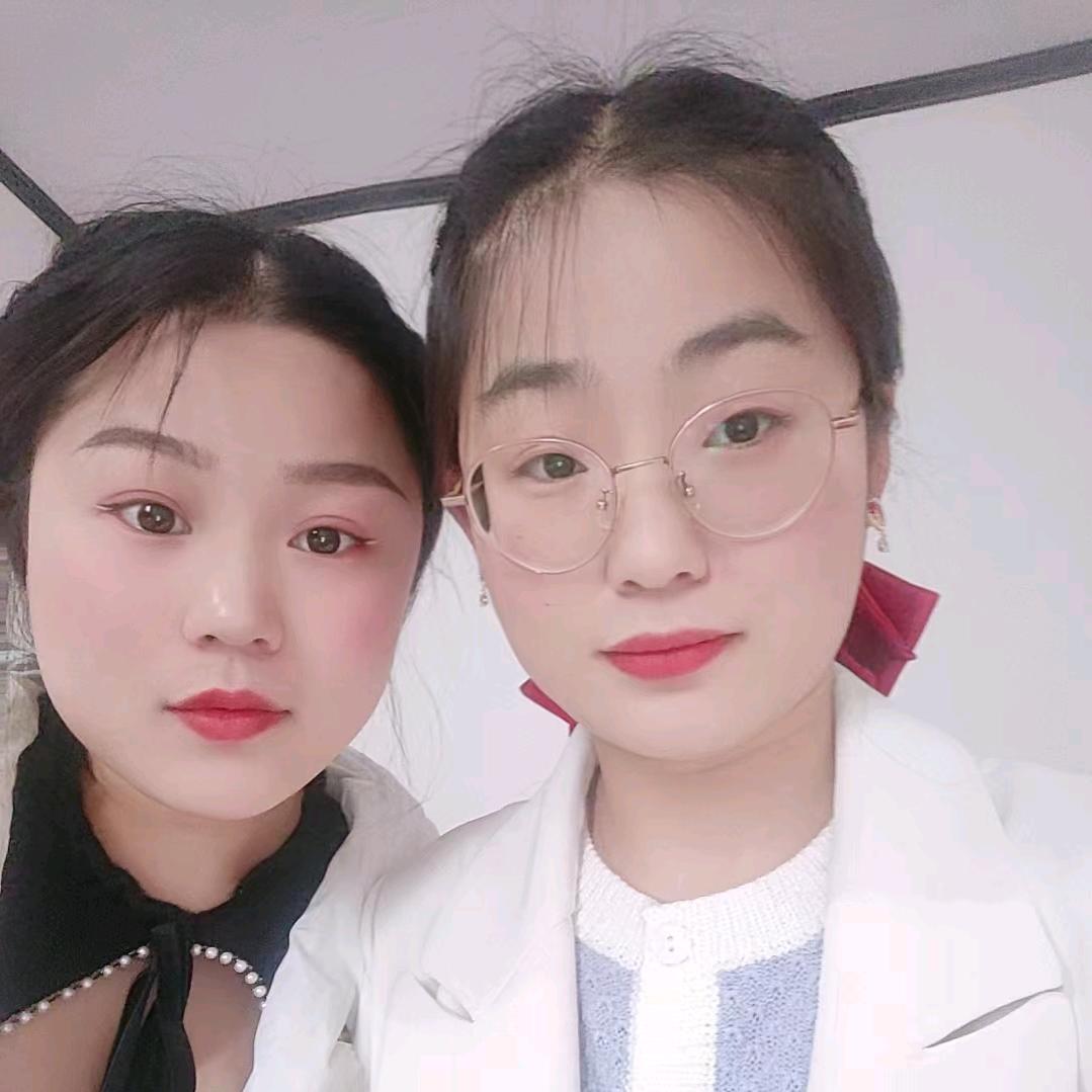 万绿丛中一点红