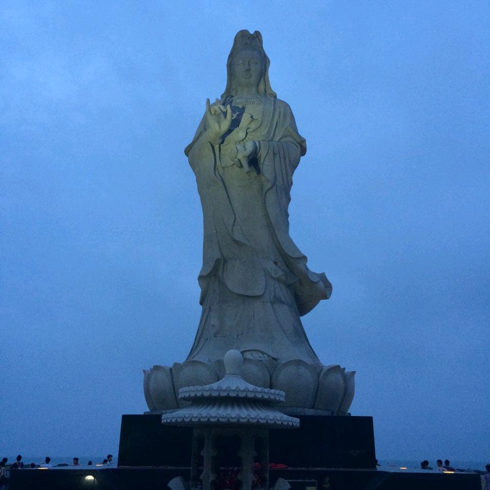 老张电池修护店