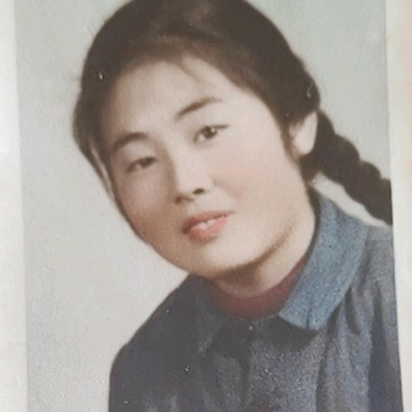 赏花的人