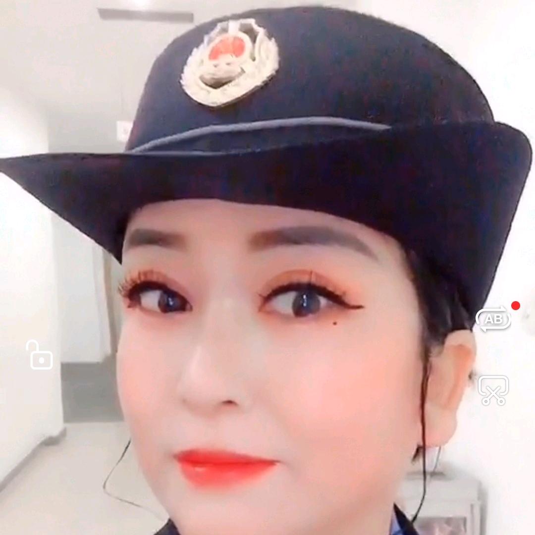 爱哭的毛毛🐛（豳影照相馆）