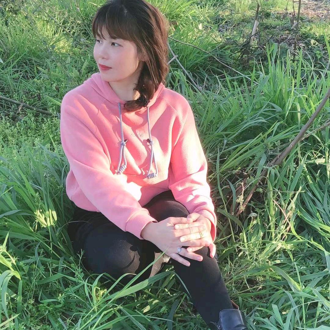 梅山炫彩鼓舞团队秋秋