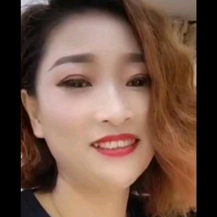 俏巴县玲姐