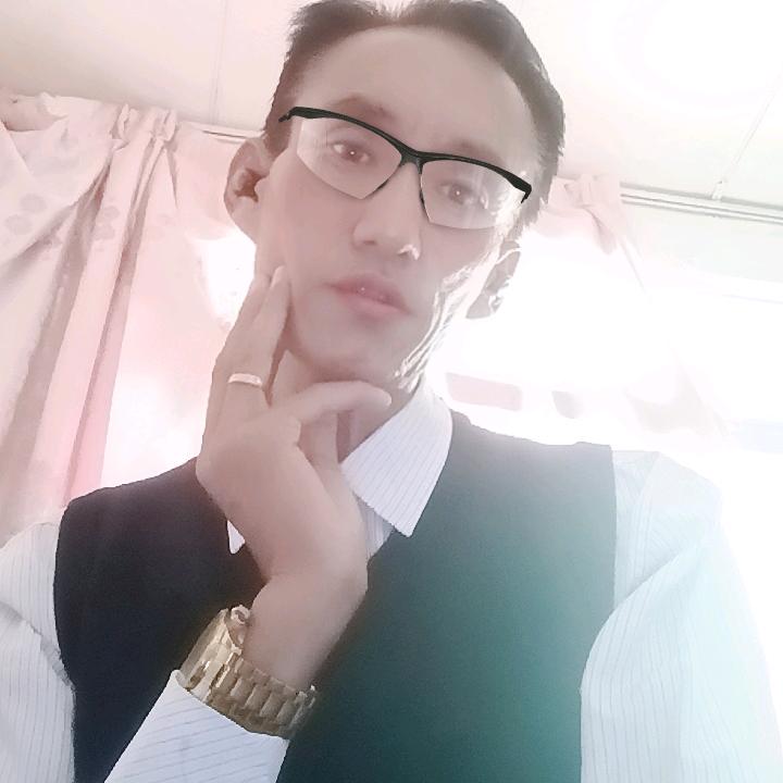 我在人间。爱在天堂？