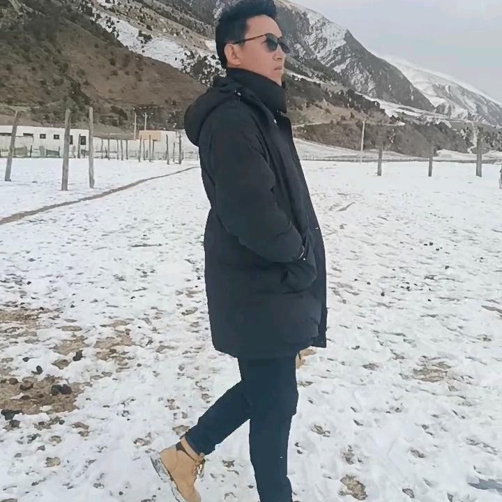 藏族小伙🙏🙏