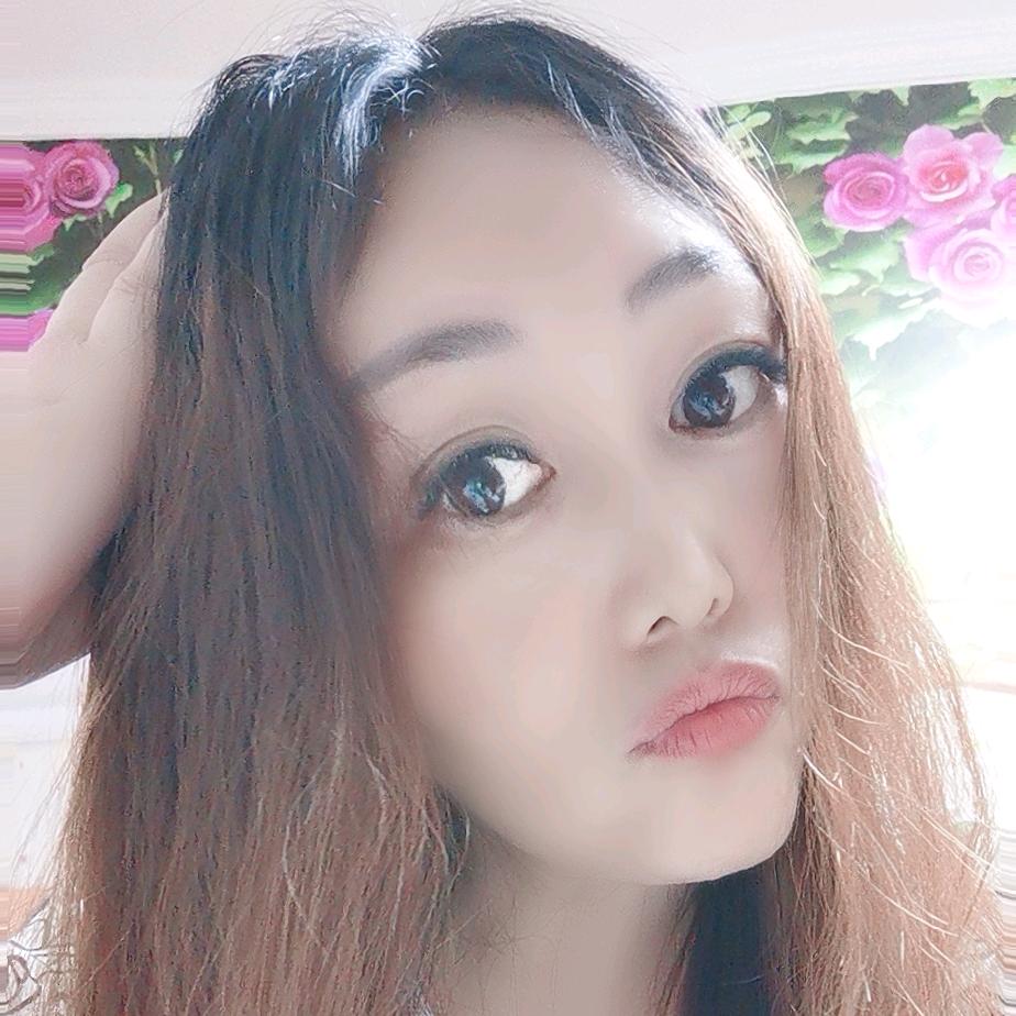 《艾莱依》中山东路店—慧慧