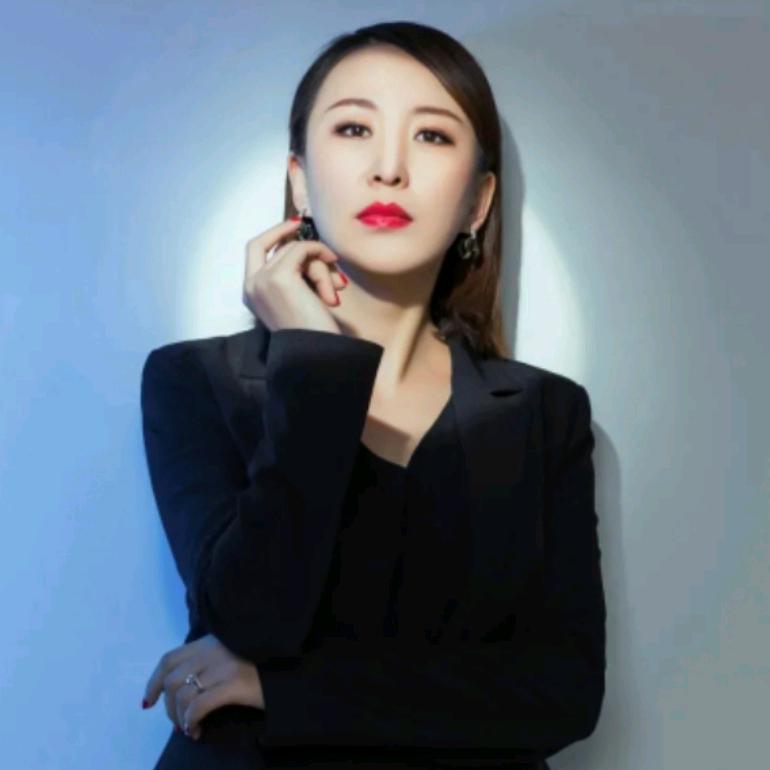 Perry 潘映烁