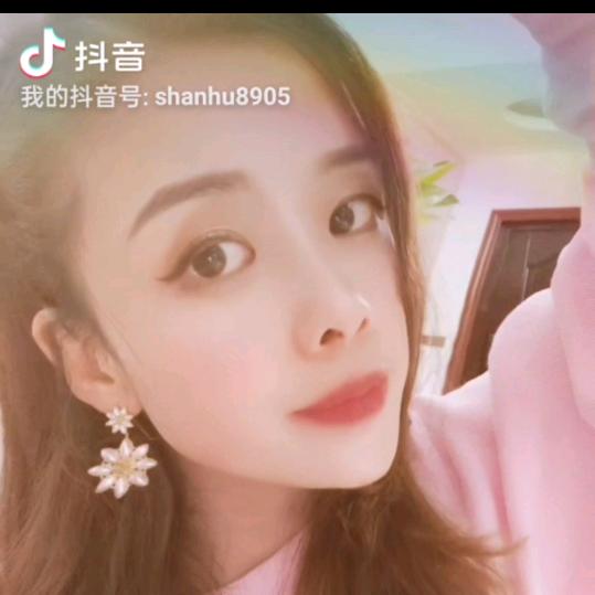 农村的小芳
