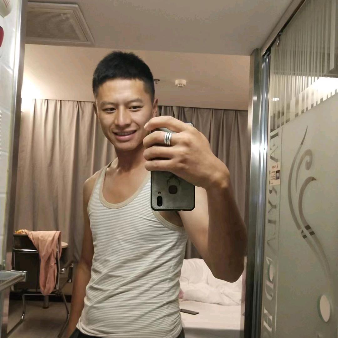 丽江阿勋二手车