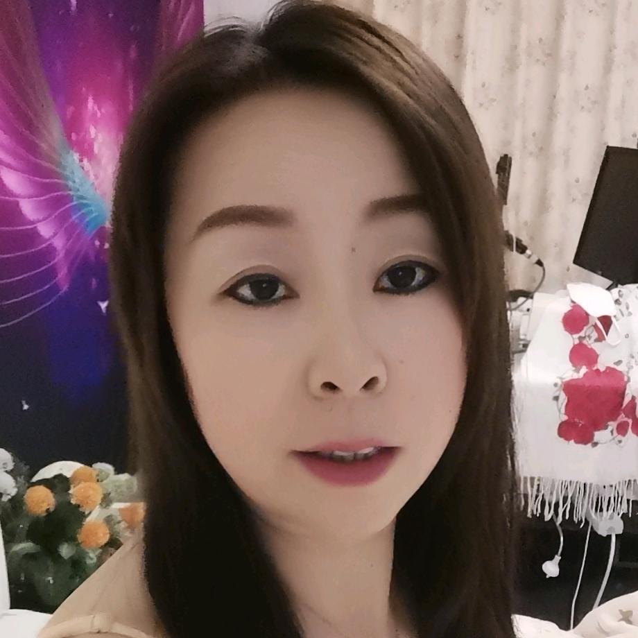 爱笑  妞