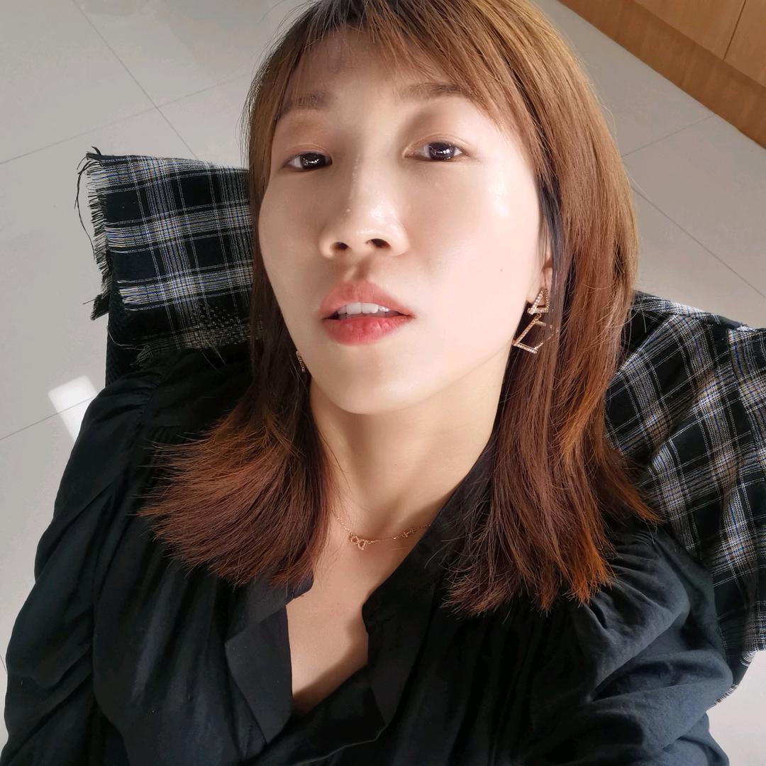 珐琅彩服饰