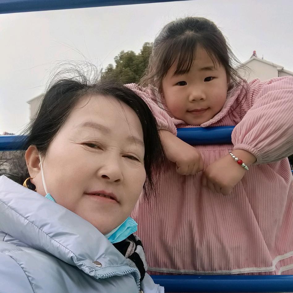 吴立英