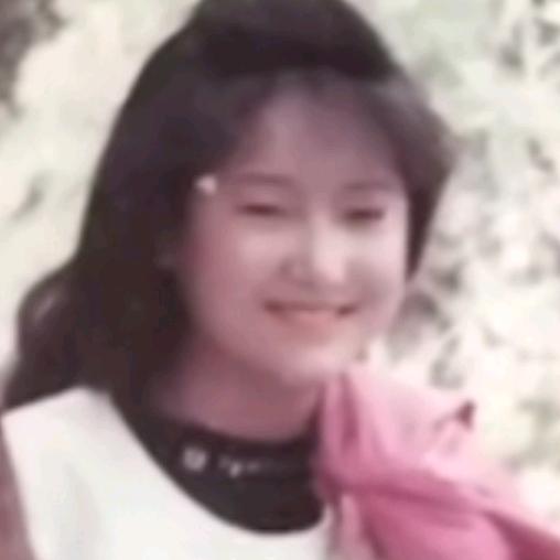 霞姐出售沙子水泥，各种建材。