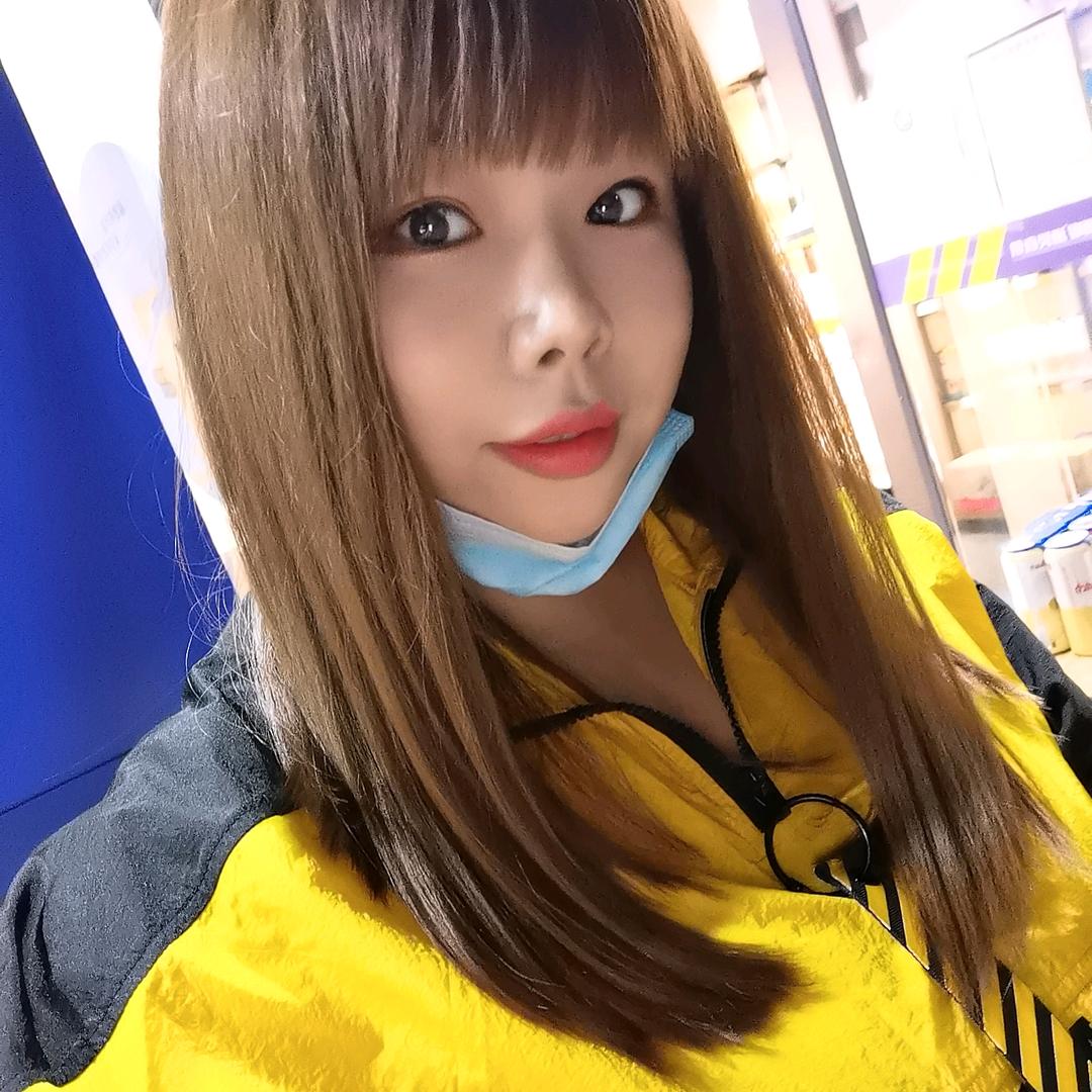 小啊俏丶⁹²³⁷