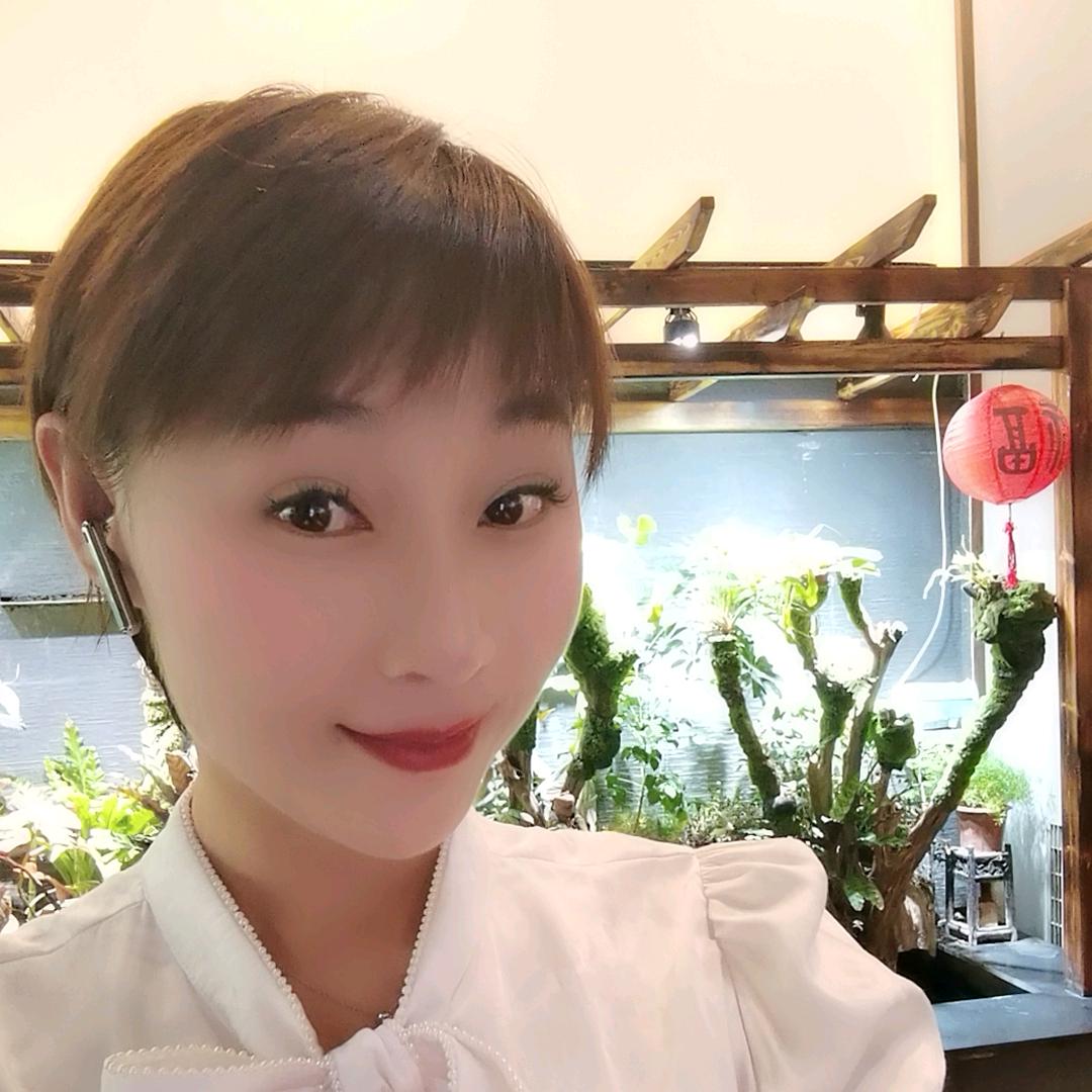 纪飞鹰