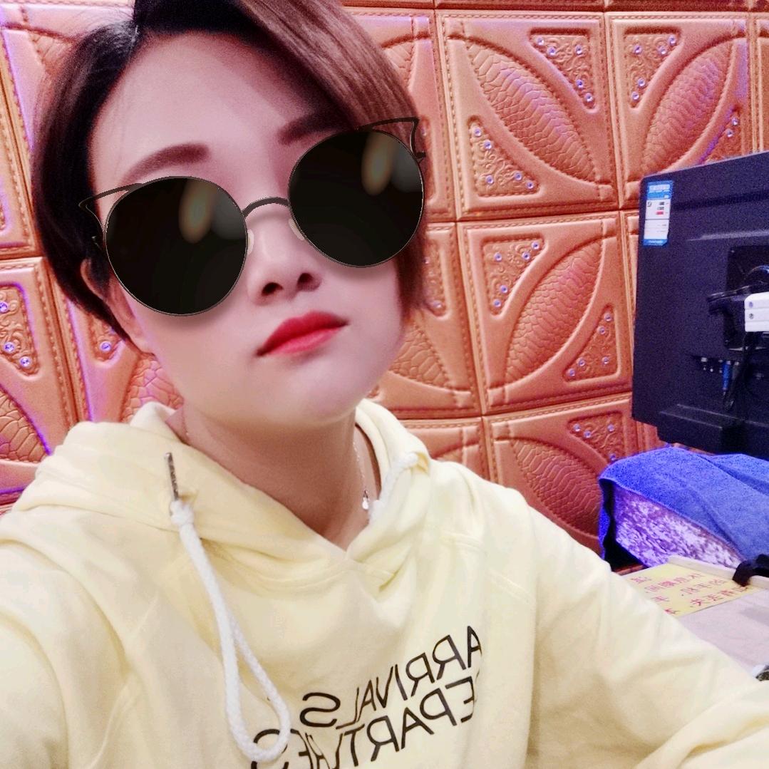 爱笑的女人