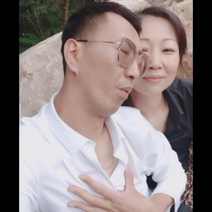 螳螂与君君☞♛
