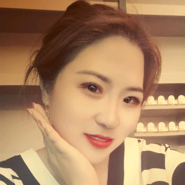 秦丰名酒荟晴儿