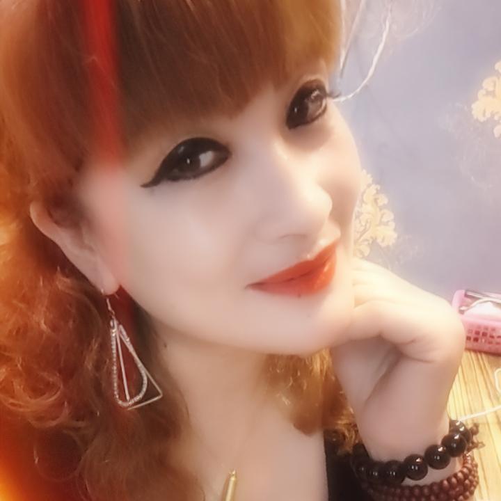 叶落春艳