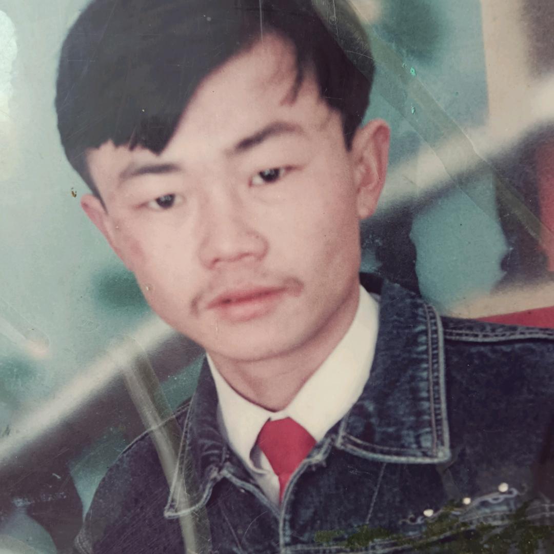 罗輝