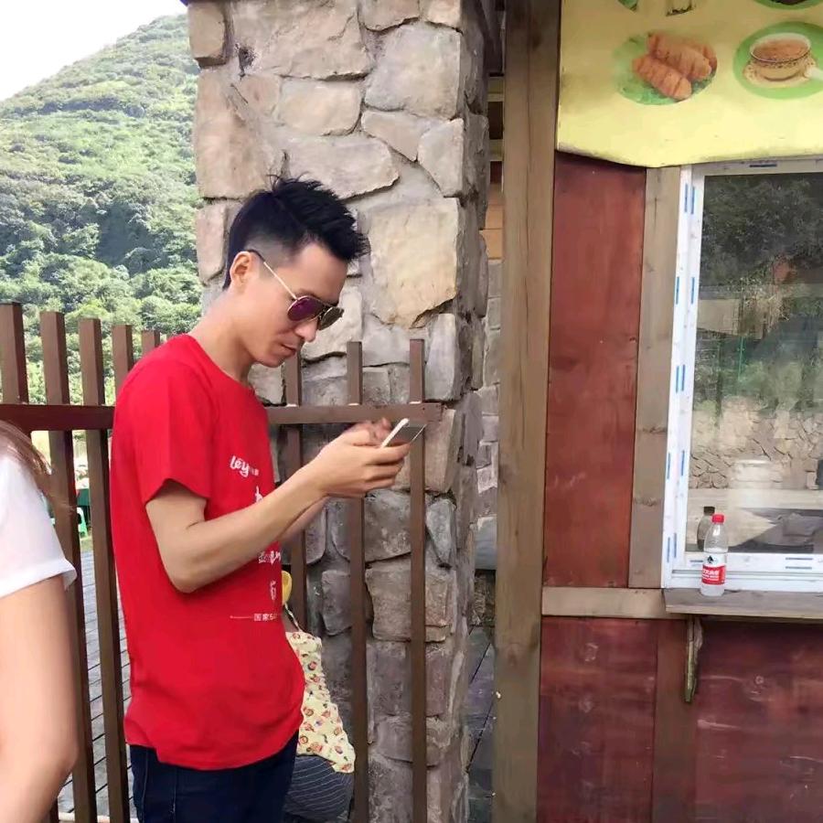 川渝麻将哥哥