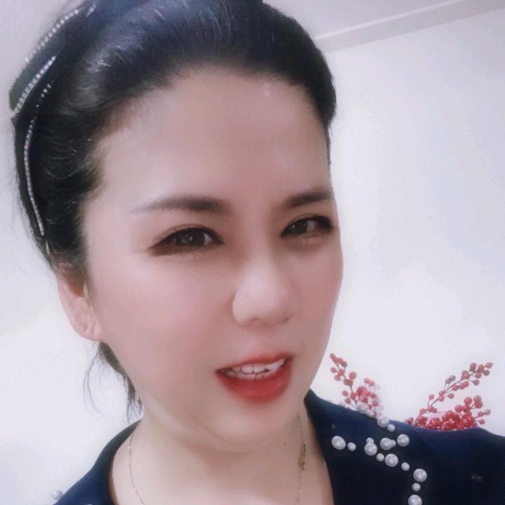 傲雪寒梅