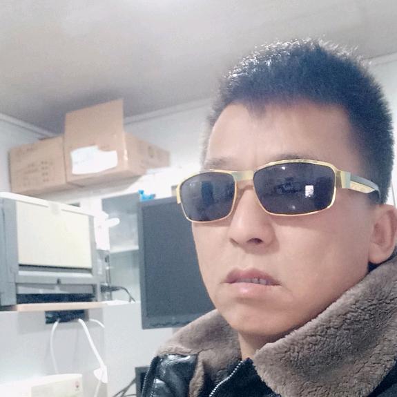 遂宁杨三娃《对口型唱歌，喜欢拍搞笑视频》