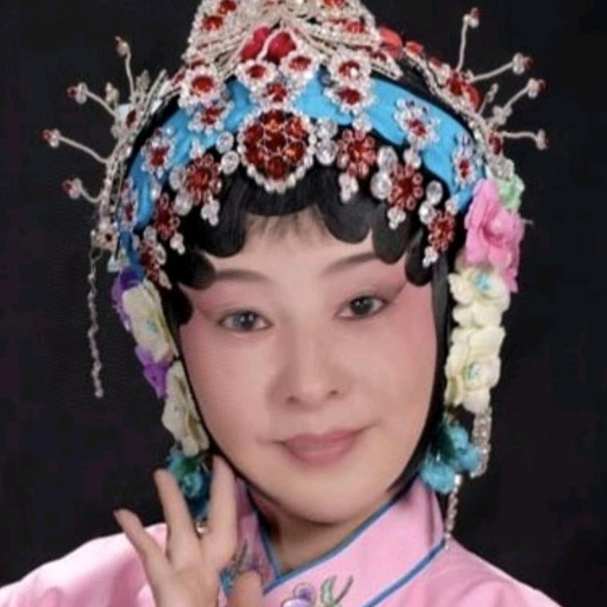 陆菊英