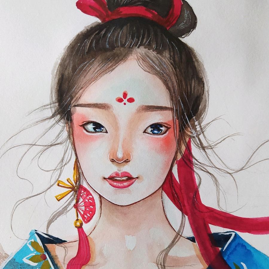 盈盈