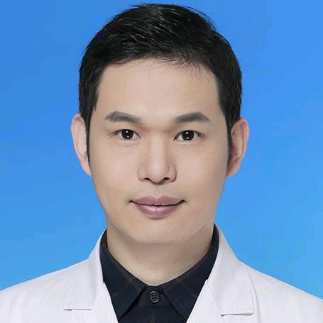 眼科博士董洪涛