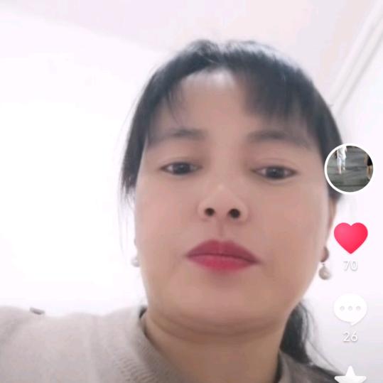 我很好奇也不开心😡