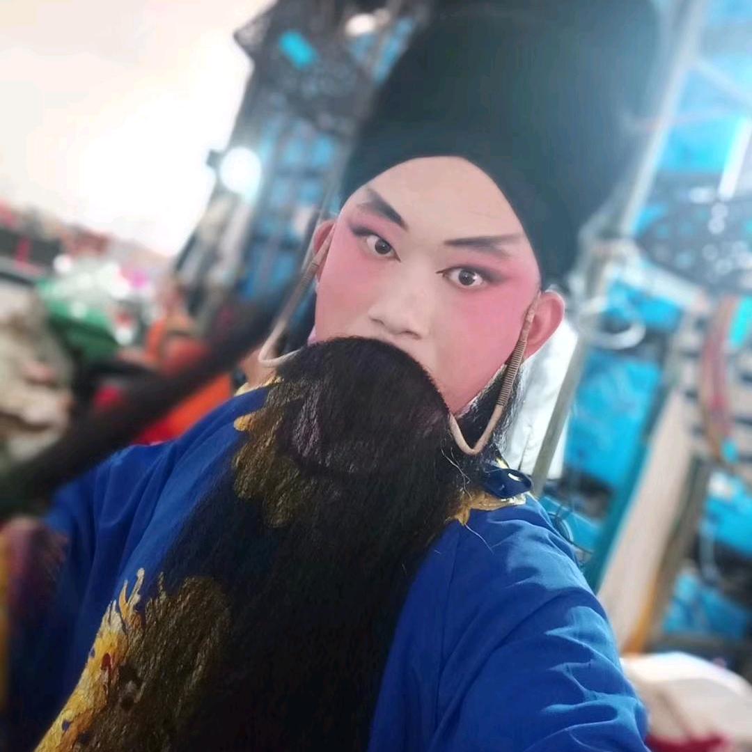男人无需赫赫有名