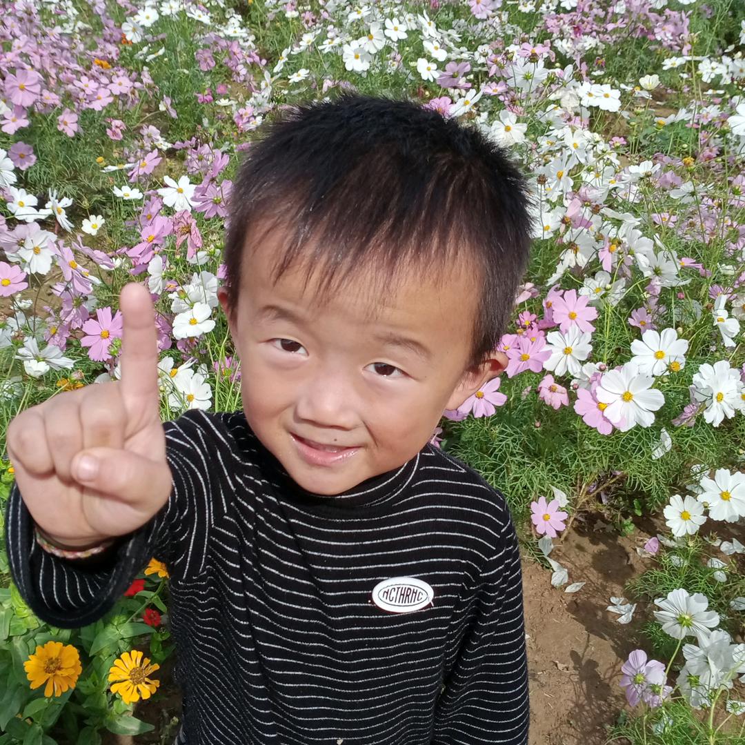 李威燃
