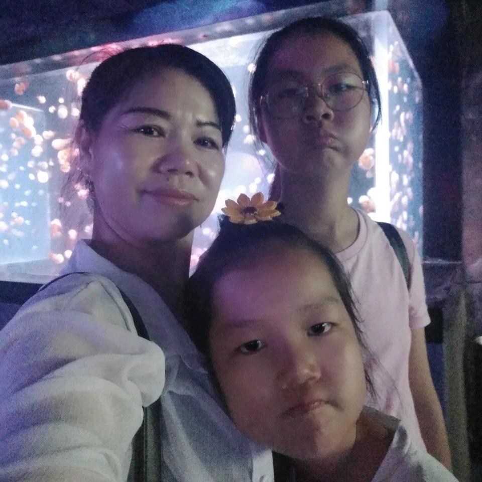 阿莲