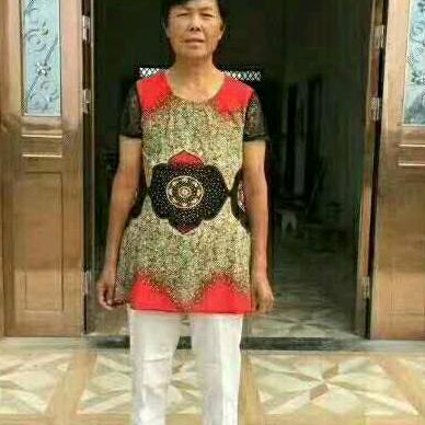 遍地红演艺公司赵团长