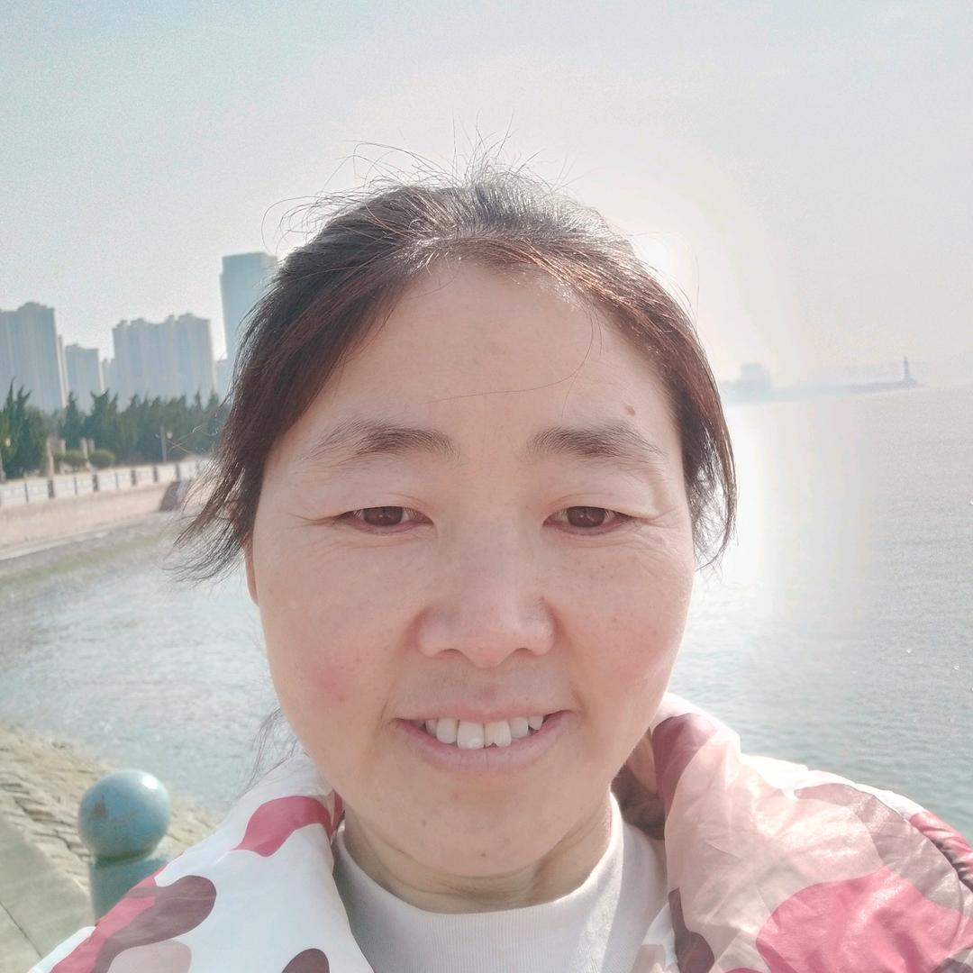 两个黄鹂鸣翠柳