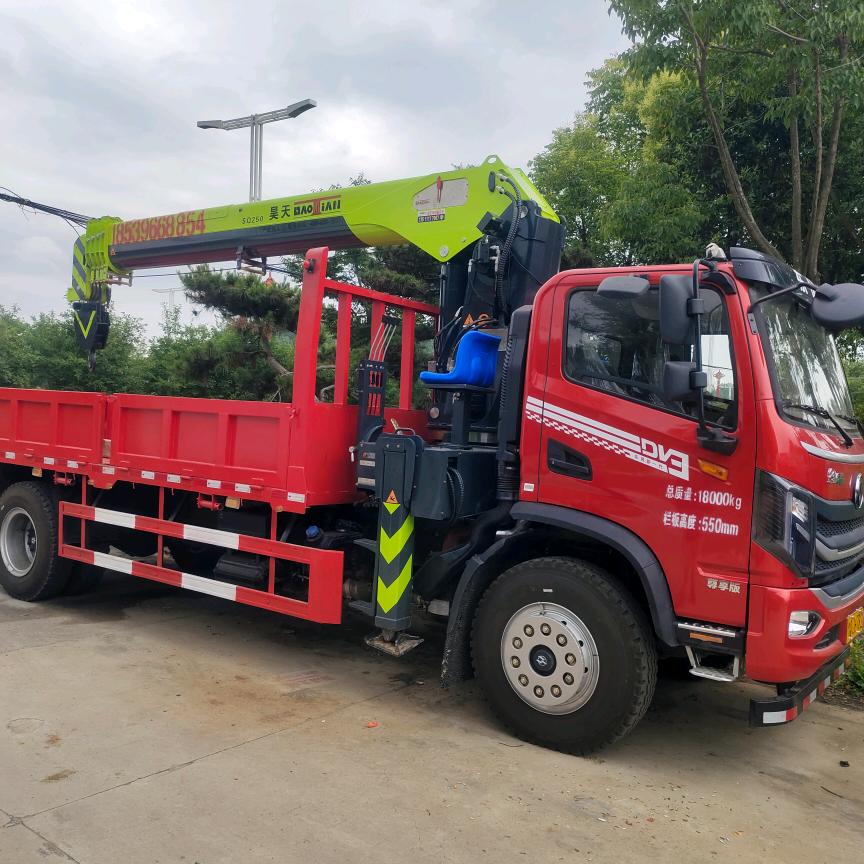 阿武，随车吊出租