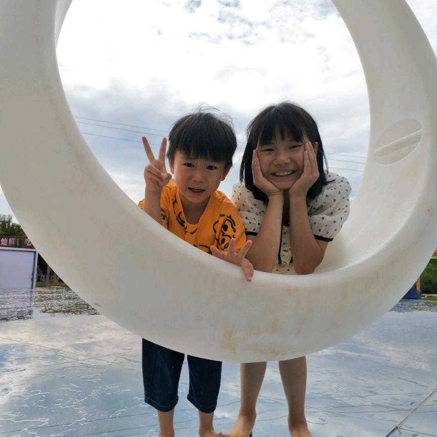 小🌻施，小🌻施