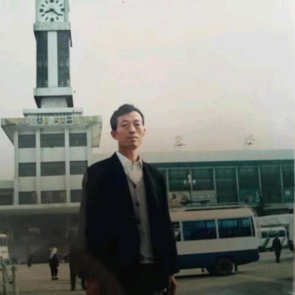 驸马庄老巨爱唱歌