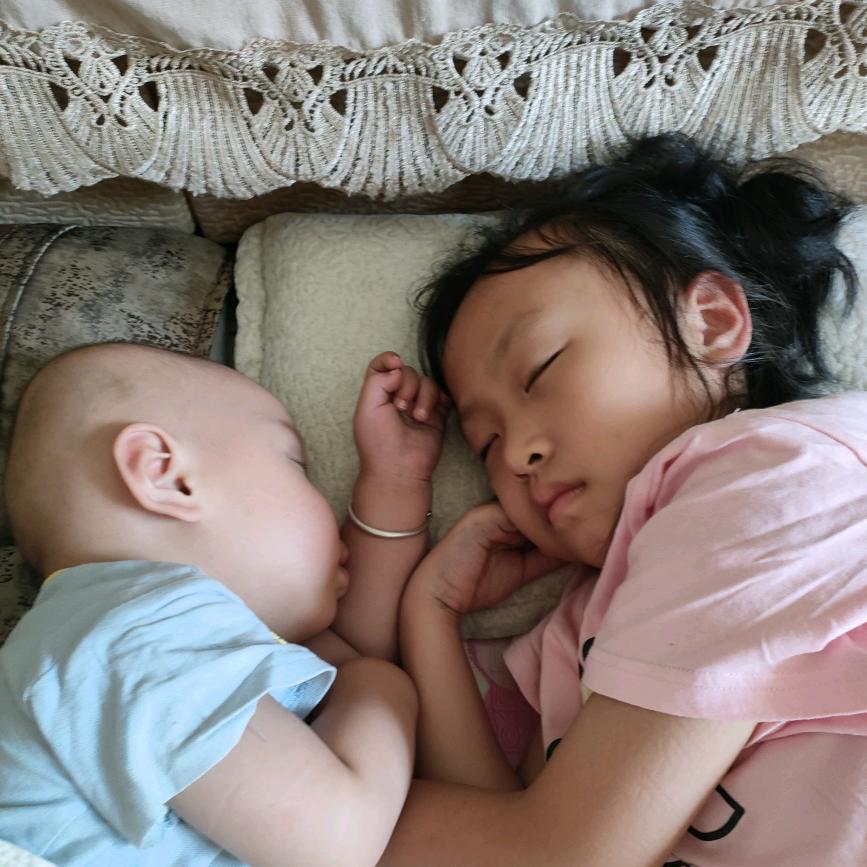 小可爱们（万多多）