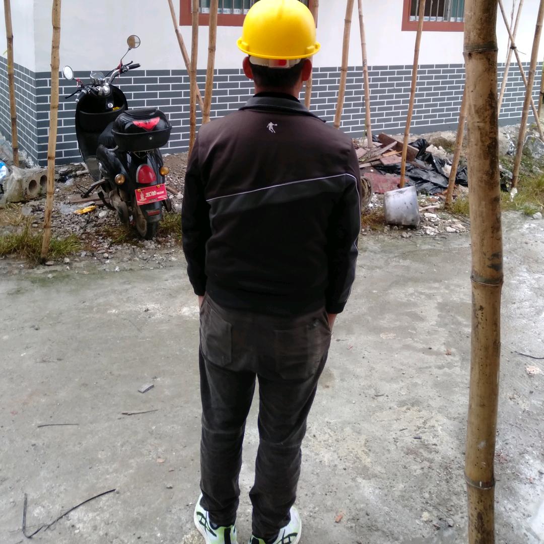 拼搏，