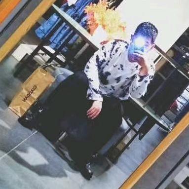 不落克（见过邓紫棋 5 次 ）