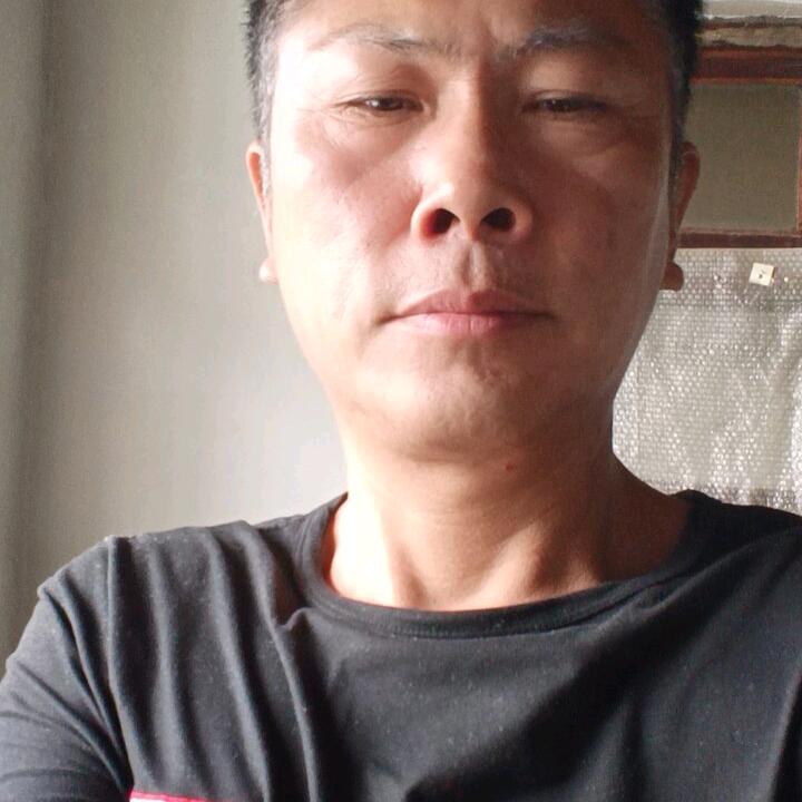 种韭菜的小农民