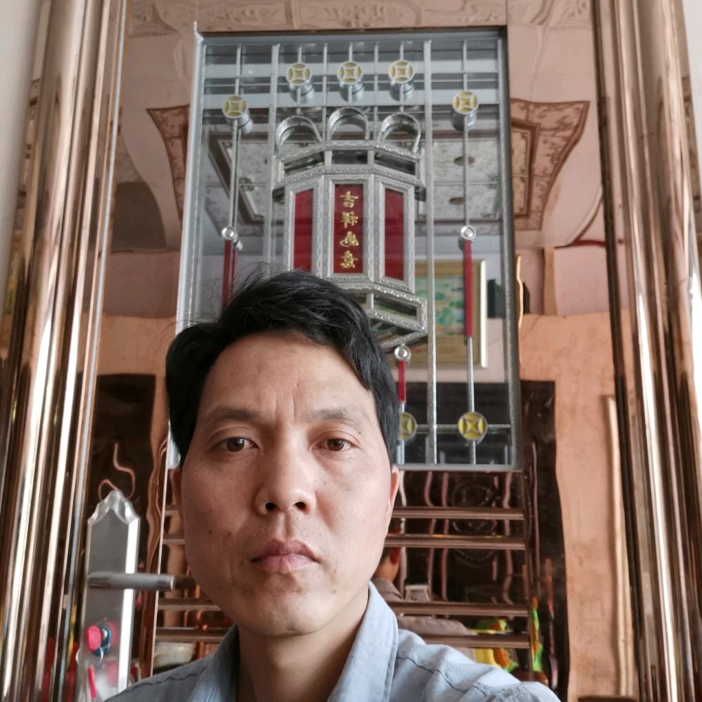 祥云福美来门业，集成吊顶，灯具，木地板