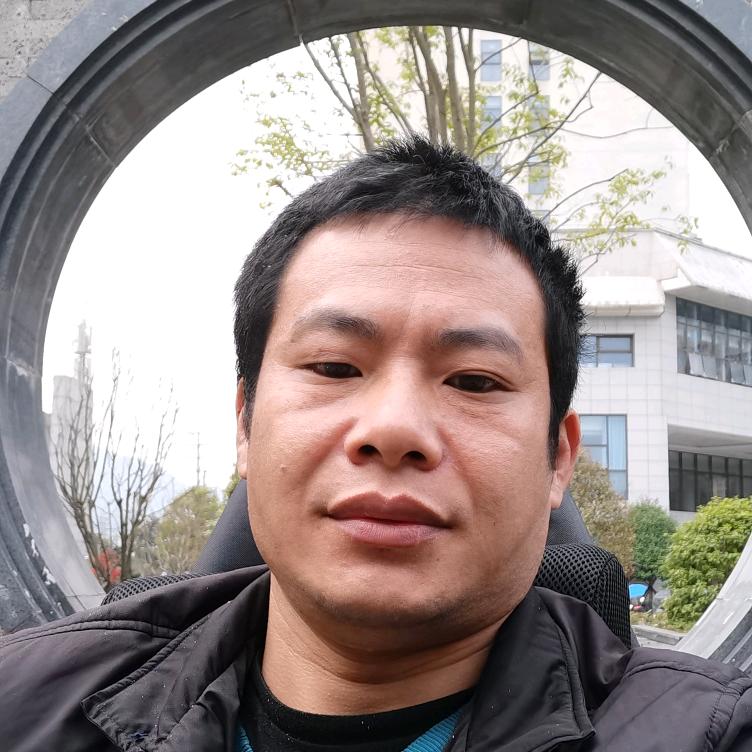 坚强的晓龙