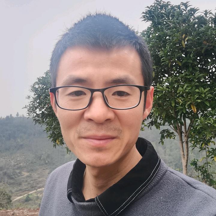 代锅锅钓鱼