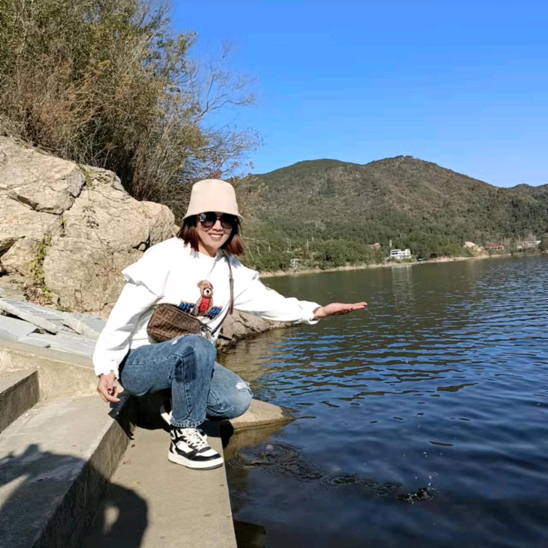 为衣疯狂女装生活馆