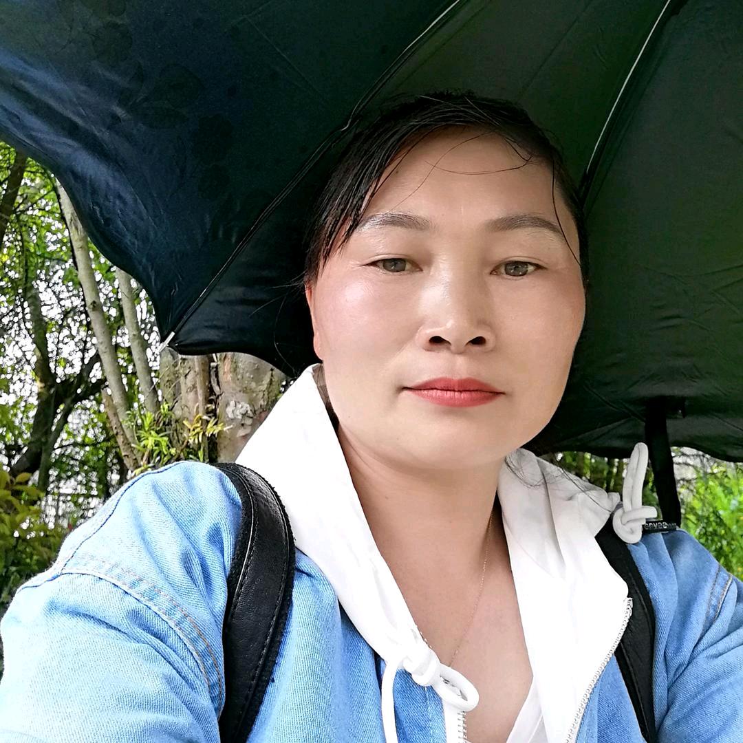 百草逢春，余生淡然