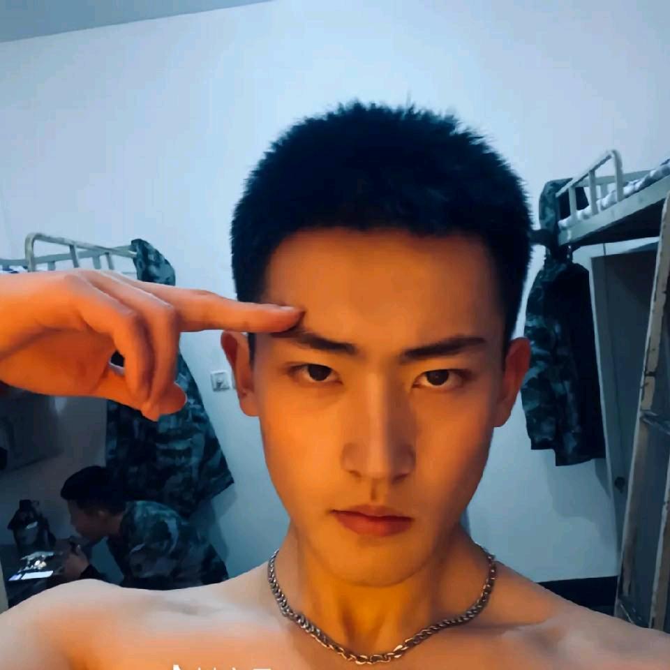 志伟✔