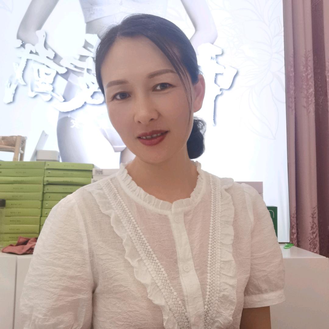 应山爱戴内衣杨丽君