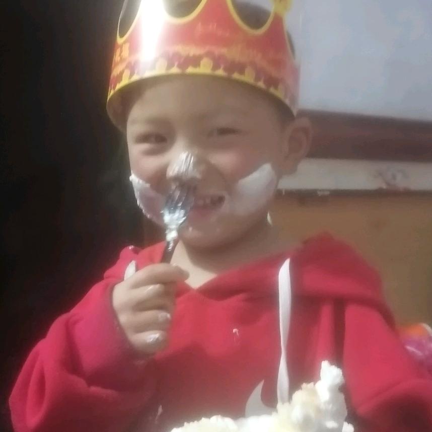 人生哪能多如意，萬事衹求半称心。